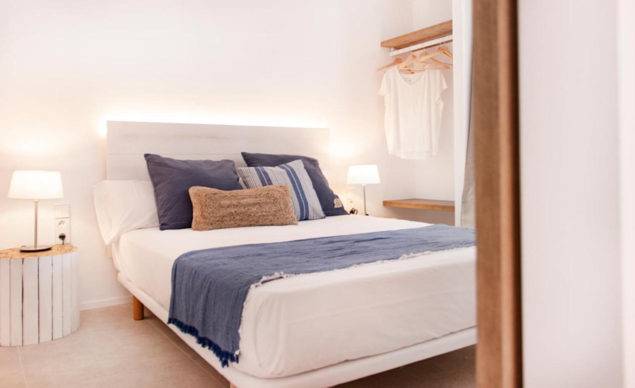 Bungalows Es Pins - Emar Hotels Playa Migjorn Exterior foto